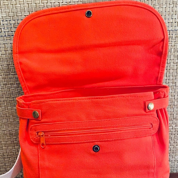🌟HP🌟VTG 1990s NEW! Orange Canvas Messenger Style Shoulder Bag by Amanda Smith - Picture 4 of 12
